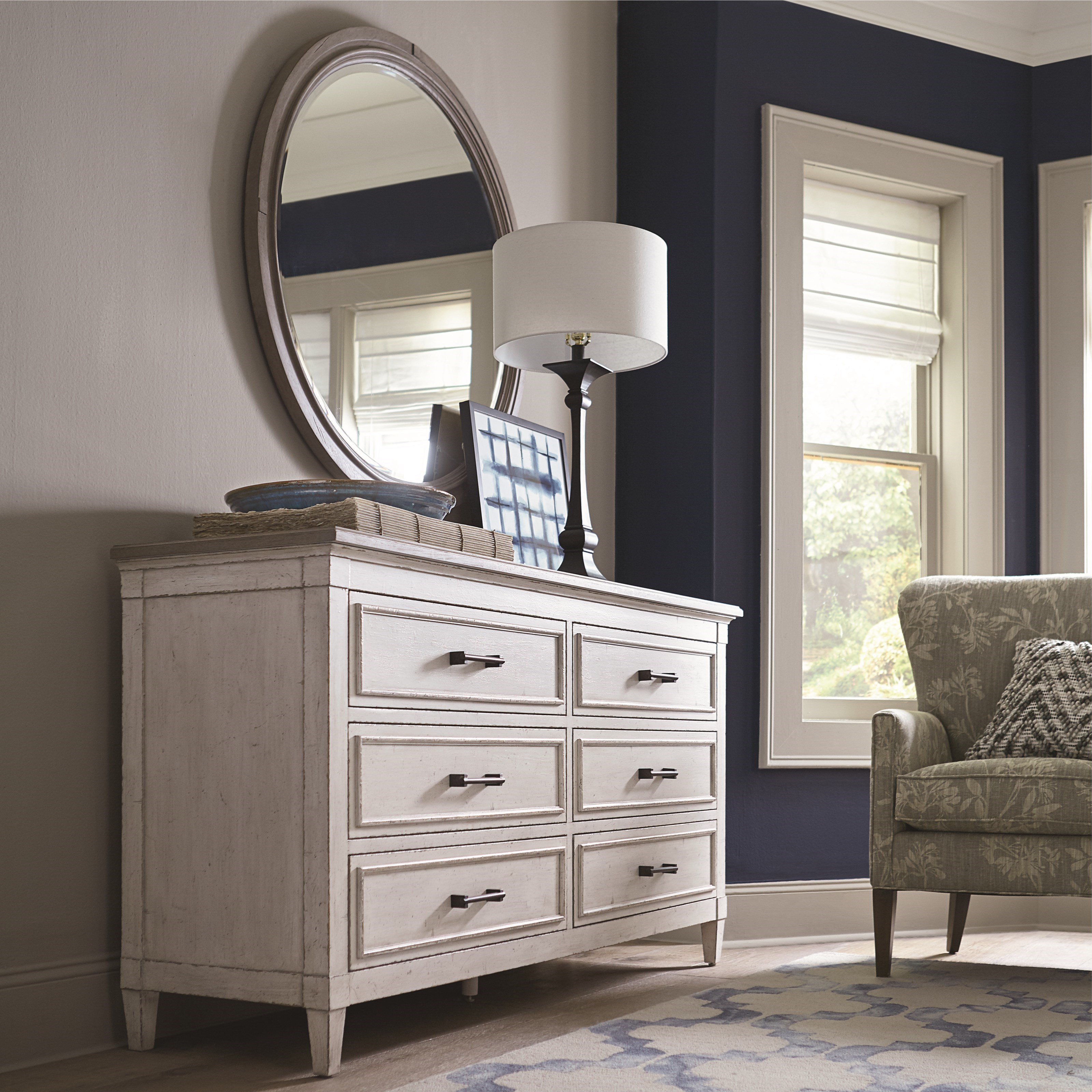 Bassett 6 sales drawer dresser